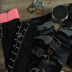 Victoria’s Secret Pink leggings lot 2